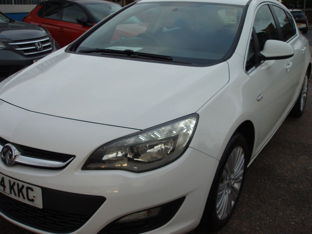 Used Vauxhall Astra 2015 for sale - 77080279: Photo 3