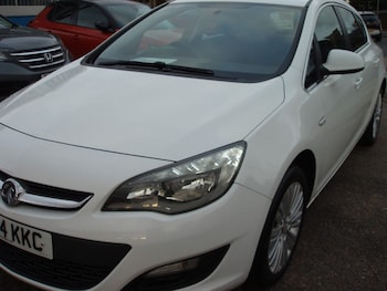 Used Vauxhall Astra 2015 for sale - 77080279: Photo