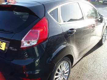 Used Ford Fiesta 2013 for sale - 76900527: Photo