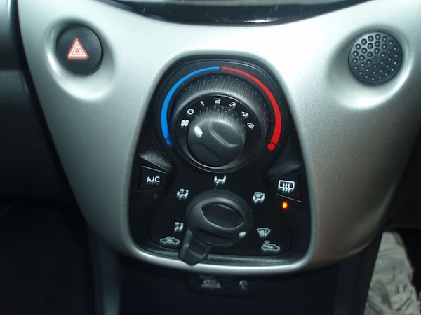 Used Toyota AYGO 2016 for sale - 76210314: Photo 13