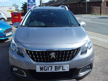 Used Peugeot 2008 2017 for sale - 77967387: Photo