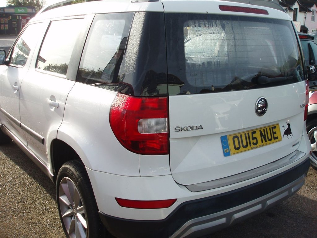 Used Skoda Yeti 2015 for sale - 76345438: Photo 2