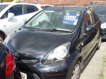 Used Toyota AYGO 2013 for sale - 79438352: Photo