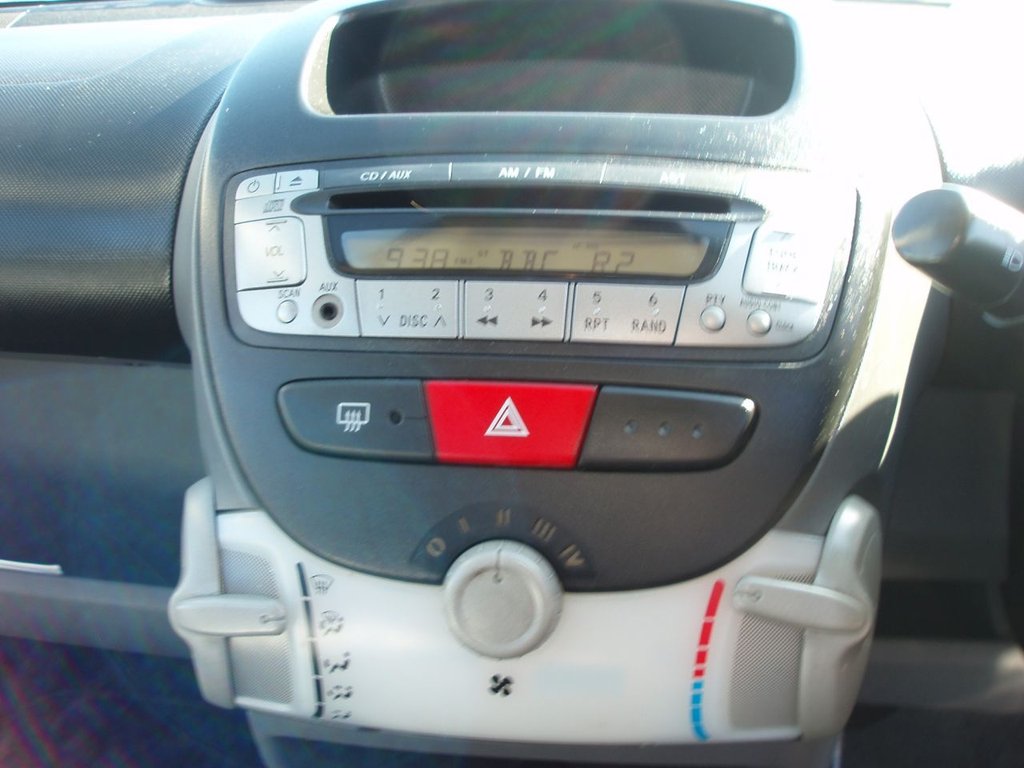 Used Peugeot 107 2008 for sale - 77936804: Photo 13