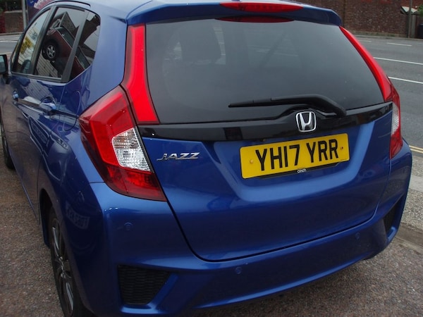 Used Honda Jazz 2017 for sale - 76235583: Photo 2
