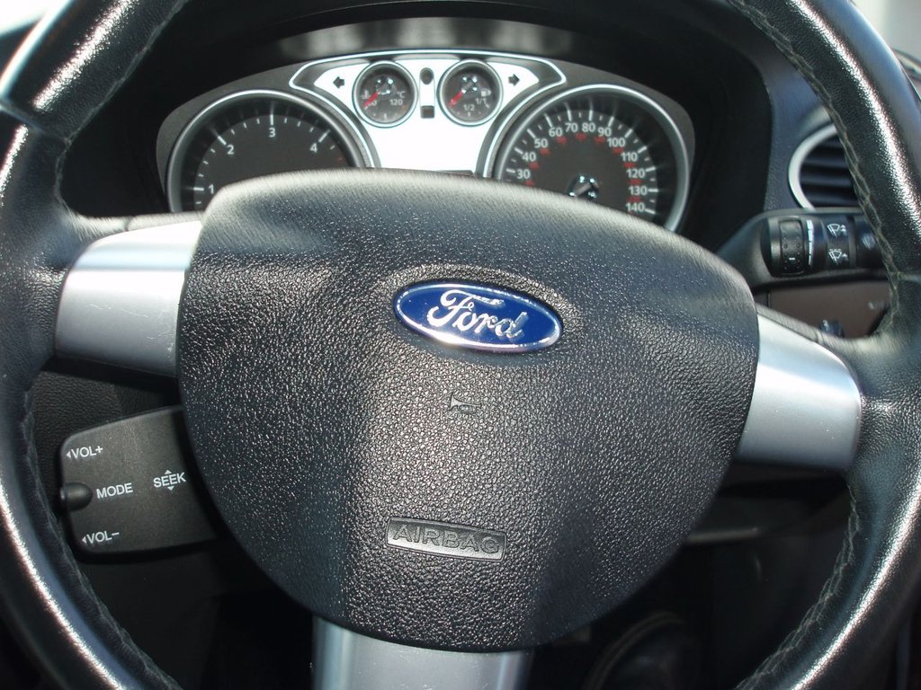 Used Ford Focus 2010 for sale - 75891744: Photo 13