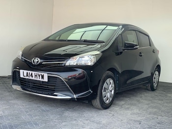 Used Toyota Yaris 2014 for sale - 79645612: Photo
