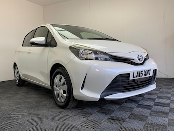 Used Toyota Yaris 2016 for sale - 79646122: Photo