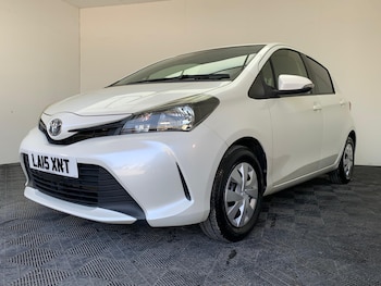 Used Toyota Yaris 2016 for sale - 79646122: Photo