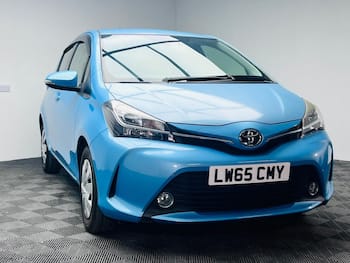 Used Toyota Yaris 2015 for sale - 79657610: Photo