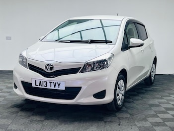 Used Toyota Yaris 2013 for sale - 79645789: Photo