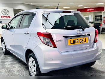 Used Toyota Yaris 2013 for sale - 79645660: Photo