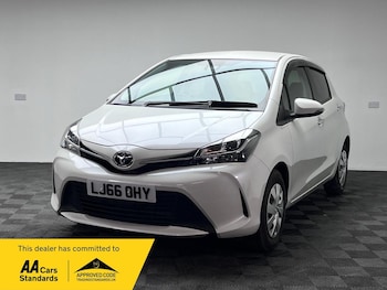 Used Toyota Yaris 2016 for sale - 79645588: Photo