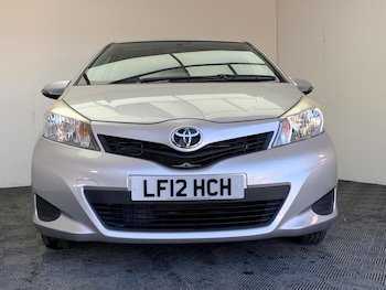 Used Toyota Yaris 2012 for sale - 79645222: Photo