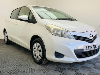 Used Toyota Yaris 2012 for sale - 79657808: Photo