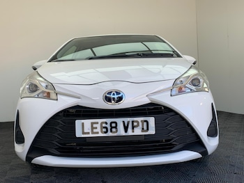 Used Toyota Yaris 2018 for sale - 79645517: Photo