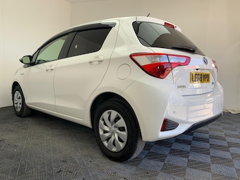 Used Toyota Yaris 2018 for sale - 79645517: Photo