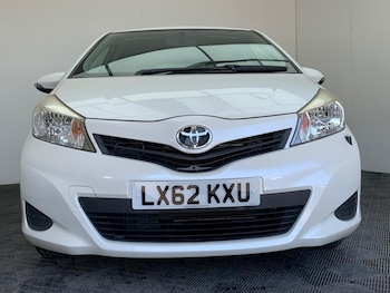 Used Toyota Yaris 2013 for sale - 79645310: Photo