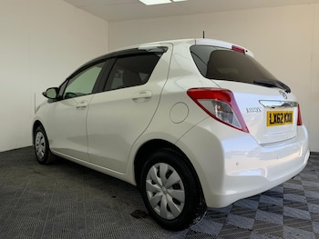 Used Toyota Yaris 2013 for sale - 79645310: Photo