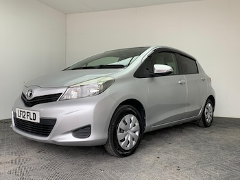 Used Toyota Yaris 2012 for sale - 79646083: Photo