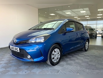 Used Toyota Yaris 2015 for sale - 79645490: Photo