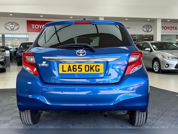 Used Toyota Yaris 2015 for sale - 79645490: Photo