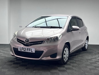 Used Toyota Yaris 2012 for sale - 79645705: Photo