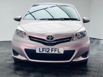 Used Toyota Yaris 2012 for sale - 79645705: Photo