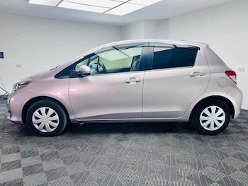 Used Toyota Yaris 2012 for sale - 79645705: Photo