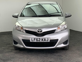 Used Toyota Yaris 2012 for sale - 79645799: Photo