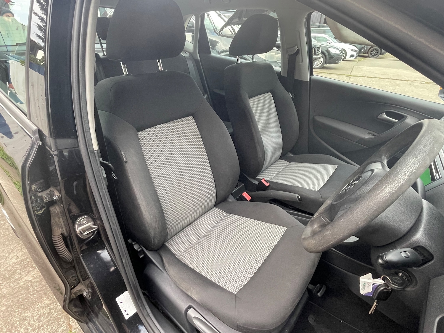 Used Volkswagen Polo 2014 for sale - 77096087: Photo 11