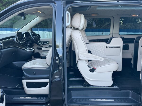 Used Mercedes-Benz V-Class 2015 for sale - 76234847: Photo 31