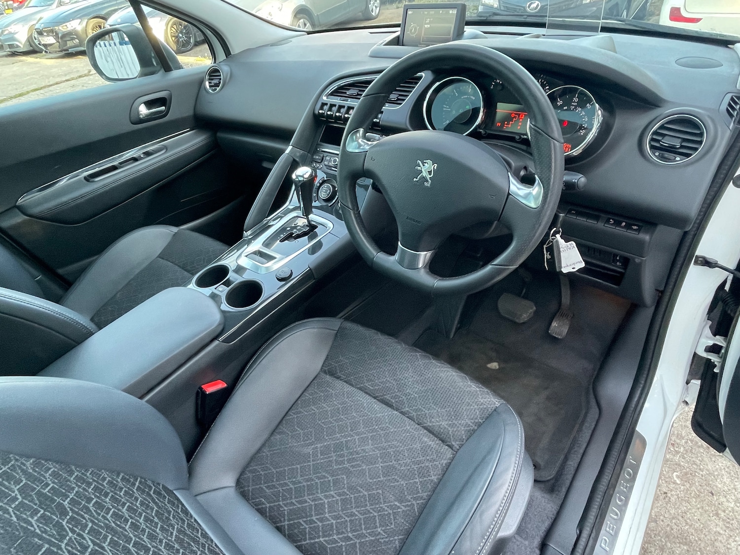 Used Peugeot 3008 2014 for sale - 76234850: Photo 23