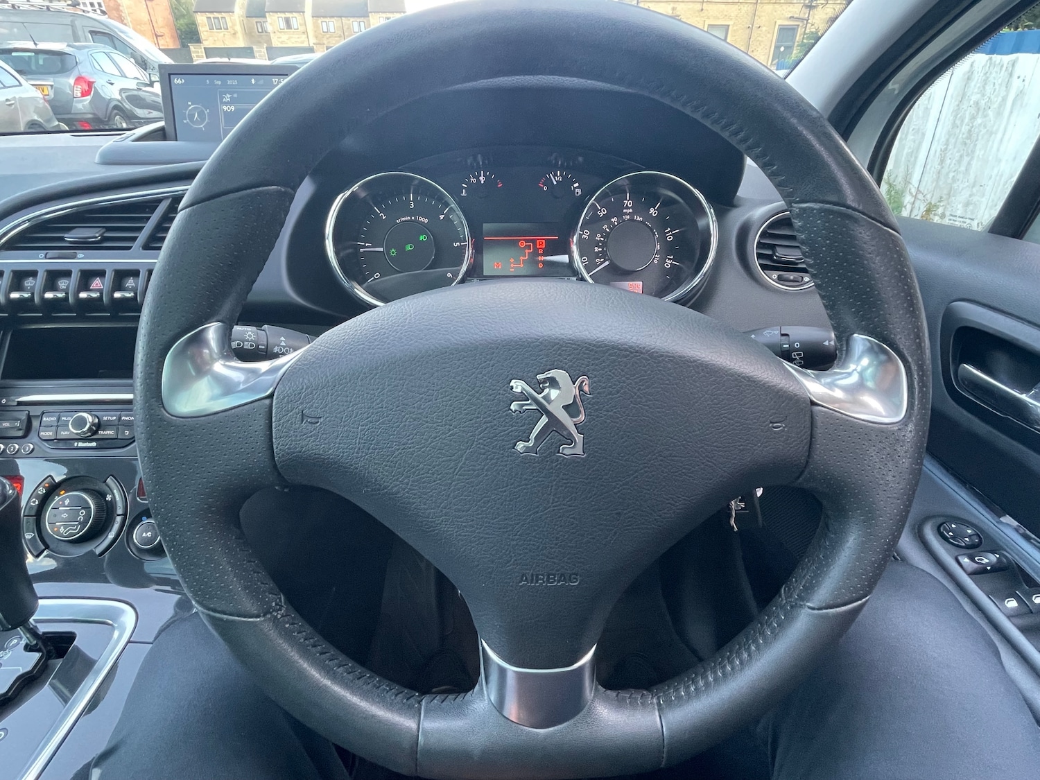 Used Peugeot 3008 2014 for sale - 76234850: Photo 27