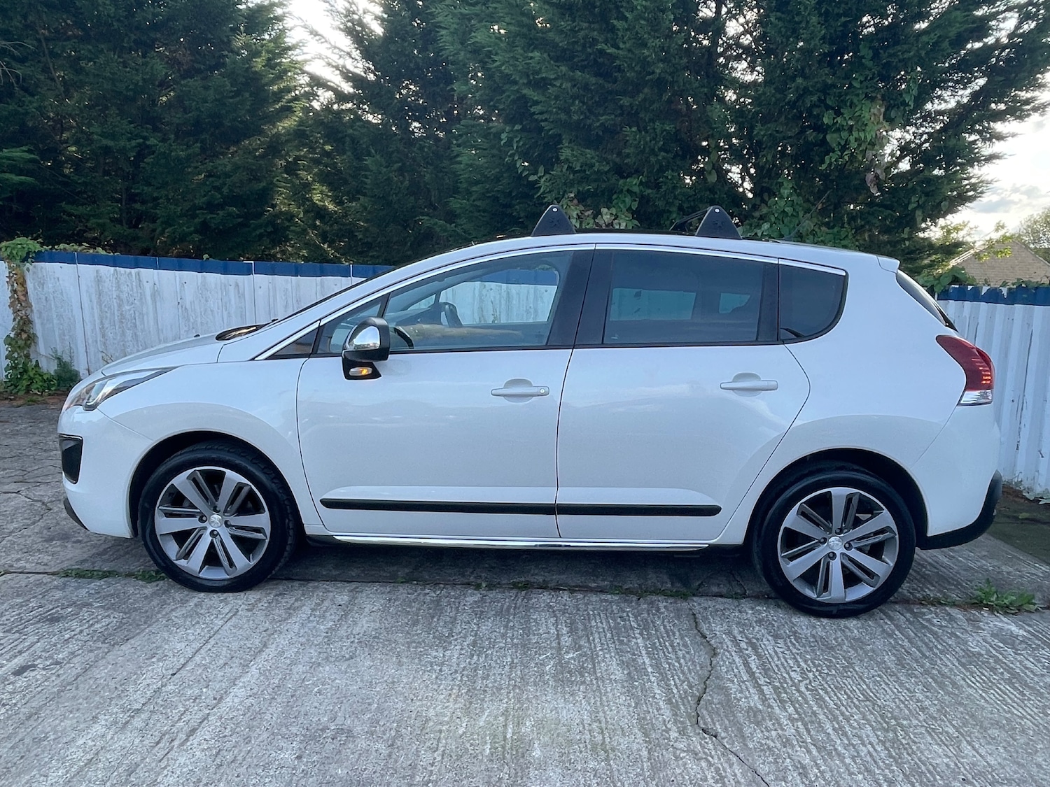 Used Peugeot 3008 2014 for sale - 76234850: Photo 6