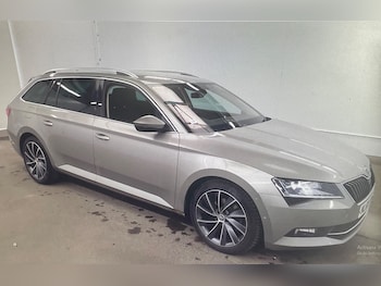 Used Skoda Superb 2015 for sale - 78820324: Photo