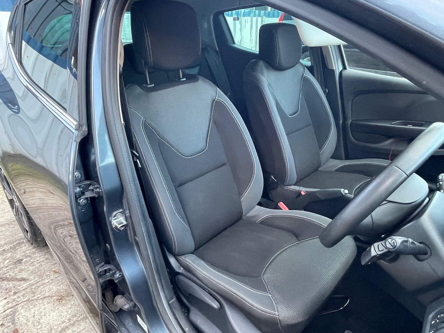 Used Renault Clio 2019 for sale - 76685546: Photo 11