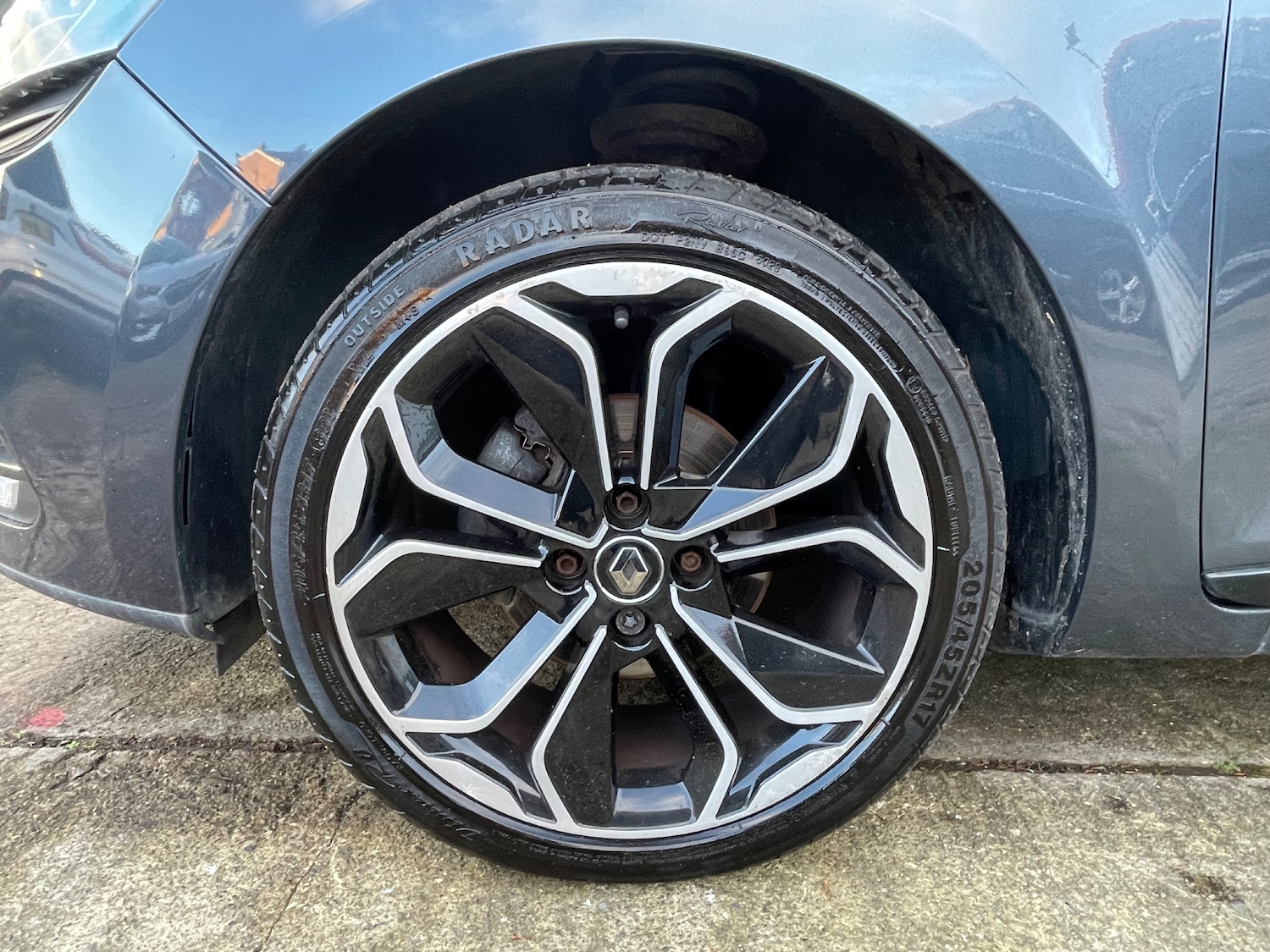 Used Renault Clio 2019 for sale - 76685546: Photo 17