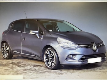 Used Renault Clio 2019 for sale - 76685546: Photo