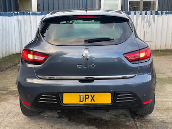 Used Renault Clio 2019 for sale - 76685546: Photo