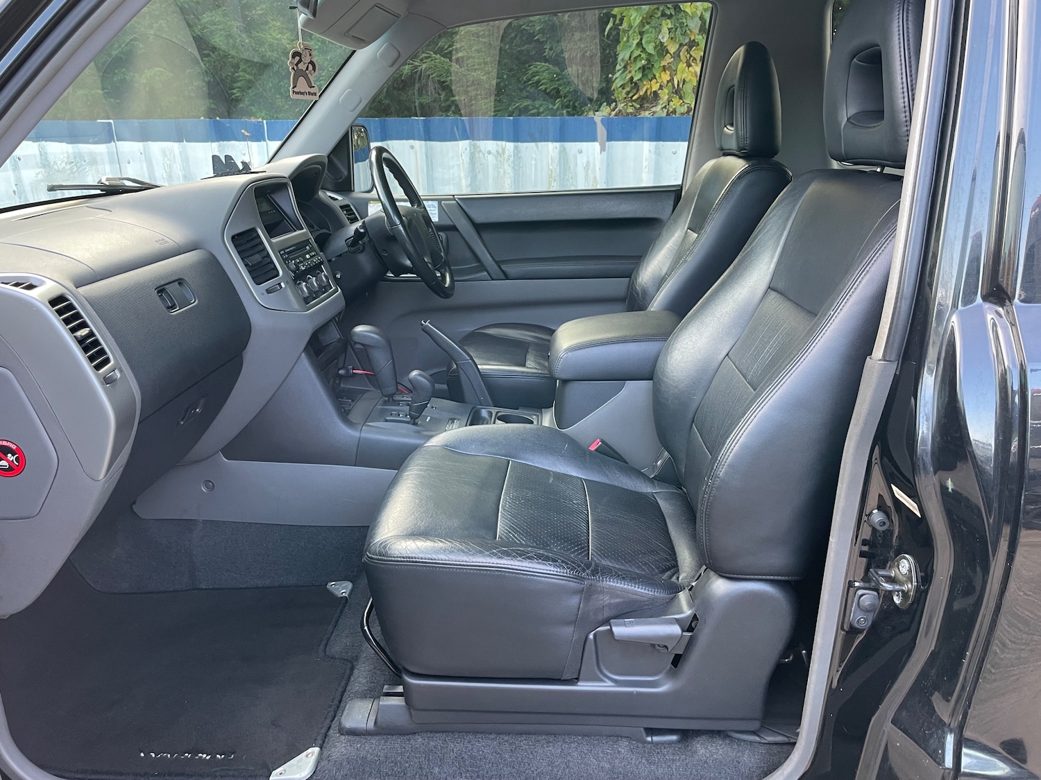 Used Mitsubishi Shogun 2003 for sale - 76438896: Photo 9