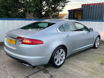 Used Jaguar XF 2010 for sale - 77499792: Photo