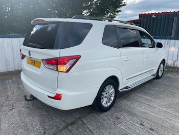 Used Ssangyong Turismo 2016 for sale - 75216392: Photo