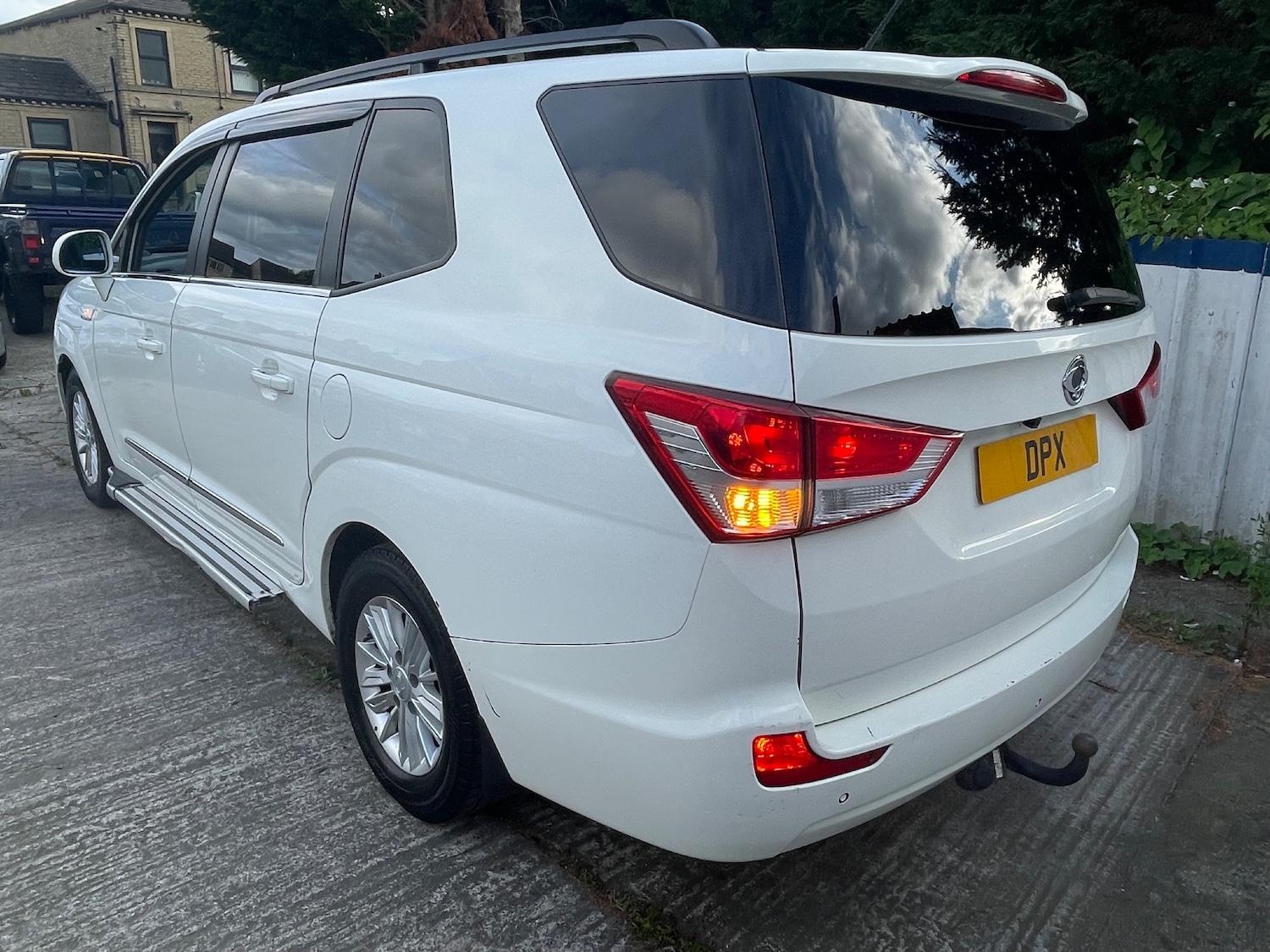 Vehicle 5