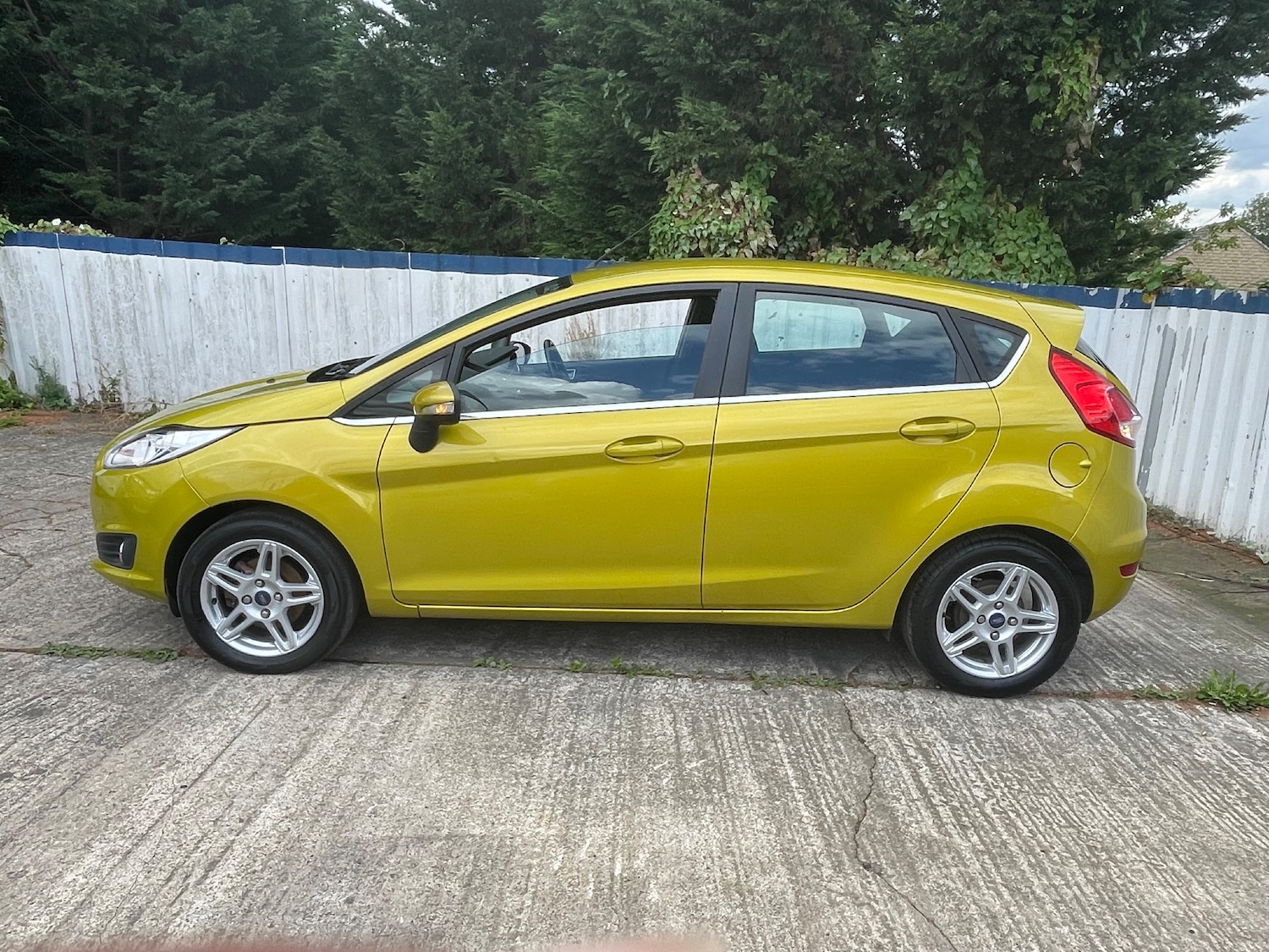 Used Ford Fiesta 2013 for sale - 76234855: Photo 4
