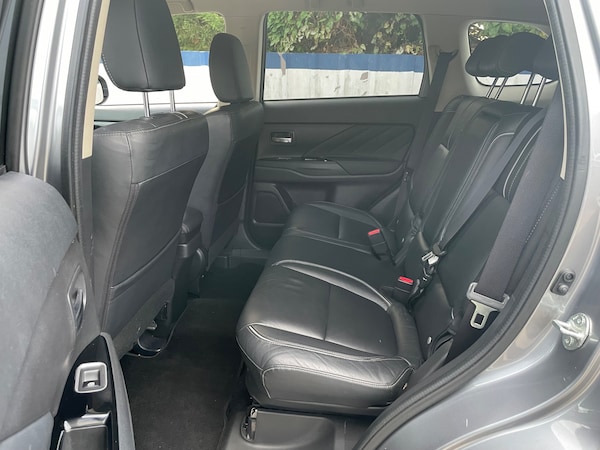 Used Mitsubishi Outlander 2018 for sale - 76234856: Photo 10