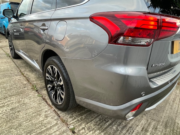Used Mitsubishi Outlander 2018 for sale - 76234856: Photo 15