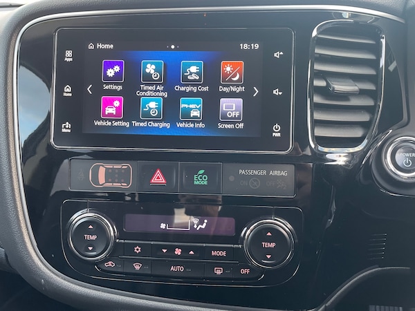 Used Mitsubishi Outlander 2018 for sale - 76234856: Photo 32