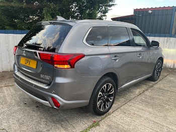 Used Mitsubishi Outlander 2018 for sale - 76234856: Photo 3