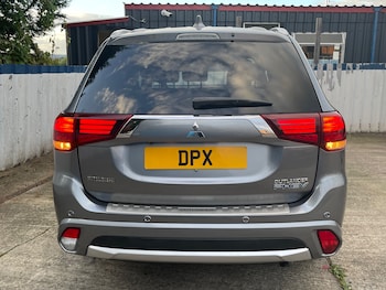 Used Mitsubishi Outlander 2018 for sale - 76234856: Photo 4